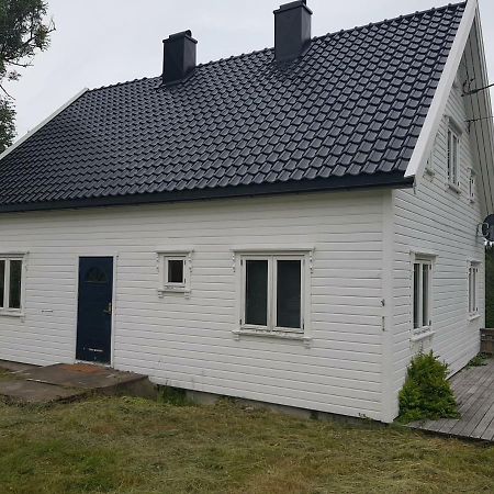 Ovrebo, Kristiansand Luaran gambar
